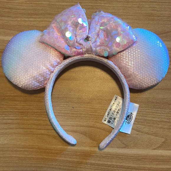 💓 LIGHT PINK DISNEY MINNIE MOUSE EAR HEADBAND - Picture 1 of 3